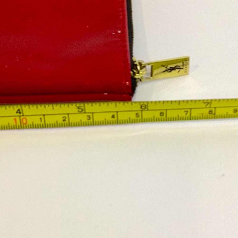 💚 YSL Glossy Red Cosmetics Bag - Picture 9 of 11